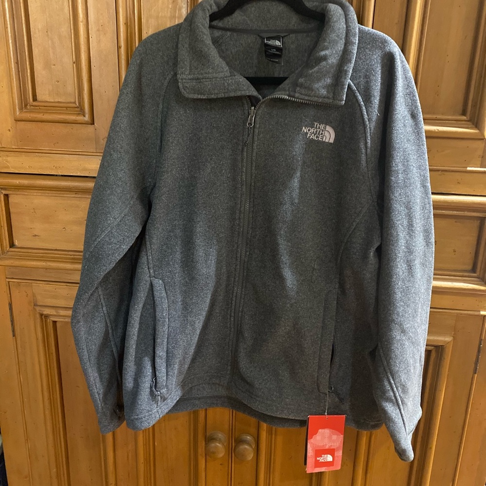 North Face Khumbu Jacket new.  Size men’s L.  Grey.